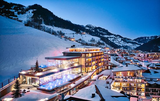 Stay At Hotels In Austria To Enjoy The Luxury